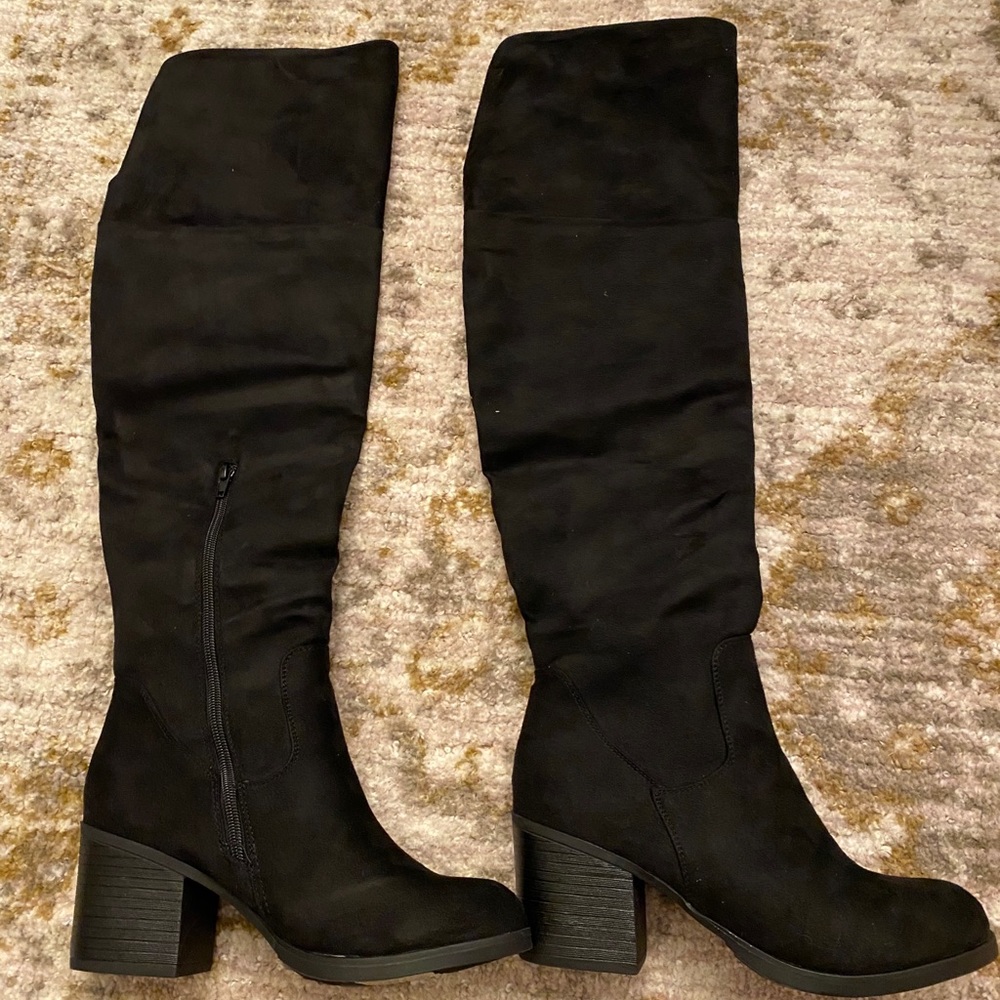 JOURNEE COLLECTION SANA THIGH HIGH BOOT - BLACK